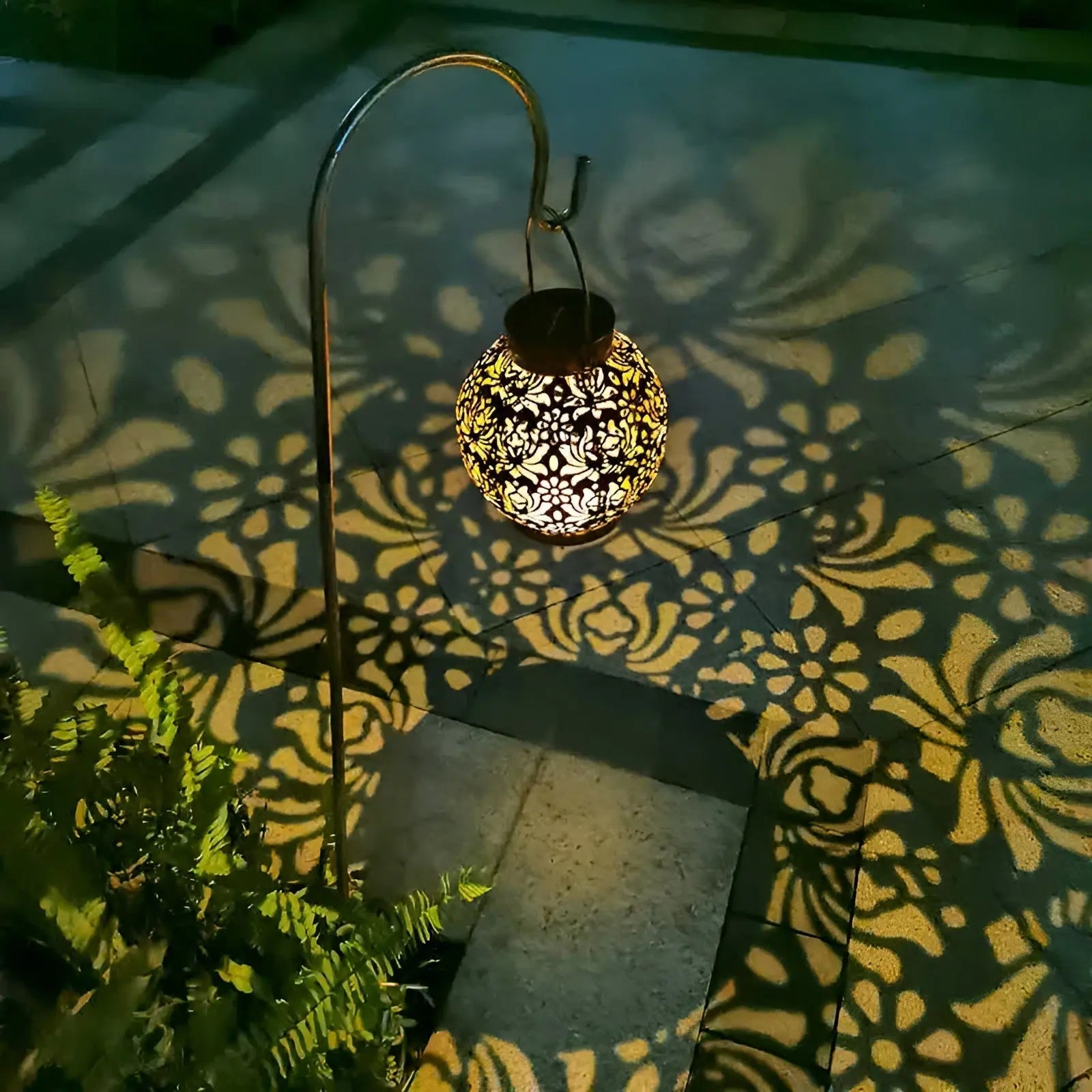 Hollow Elegance - Waterdichte LED solar Tuinhangerlamp - Velari - VLP075