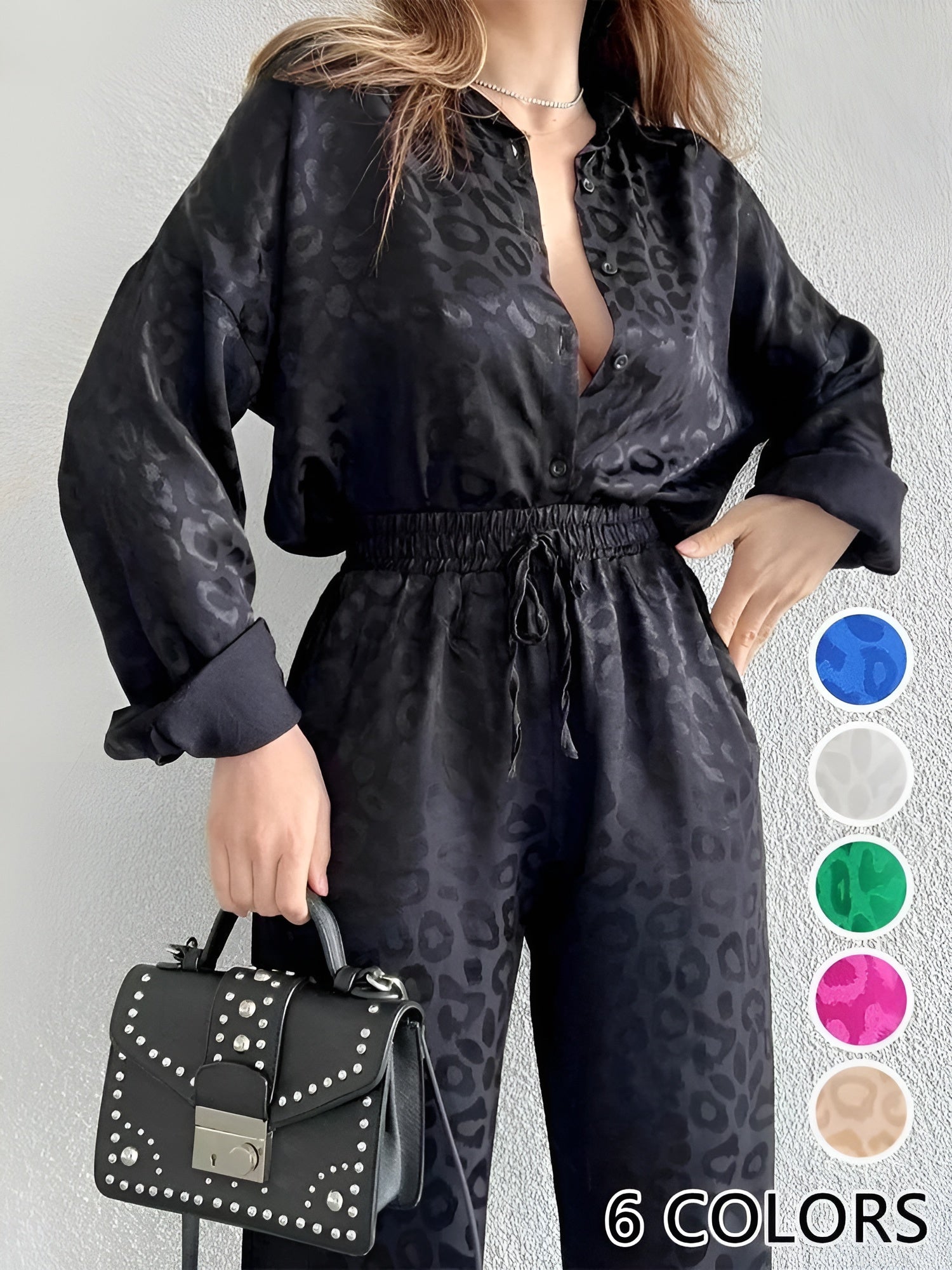 Amore Jumpsuit - Elegantes Satin Pyjama Set mit Leopardenmuster Elegare