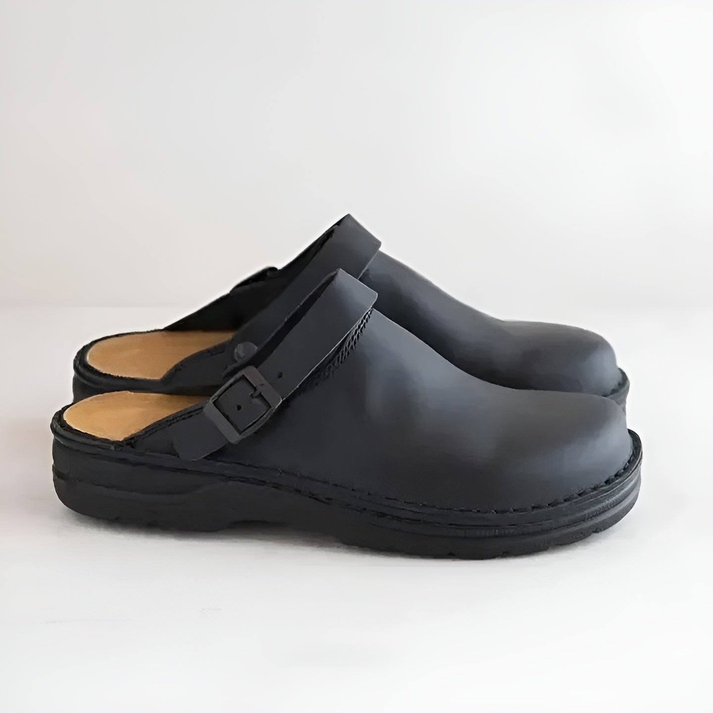 Peter Slip ons - Lässige und bequeme Vintage Pantoletten für Herren Elegare