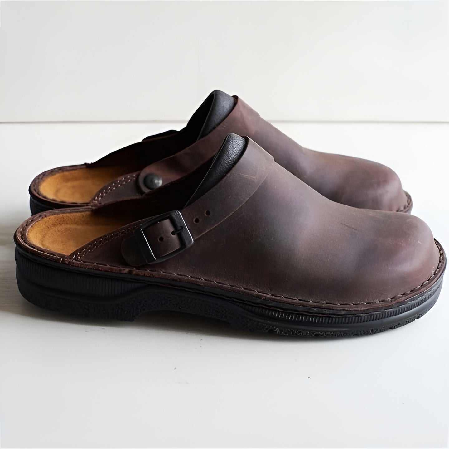 Peter Slip ons - Lässige und bequeme Vintage Pantoletten für Herren Elegare