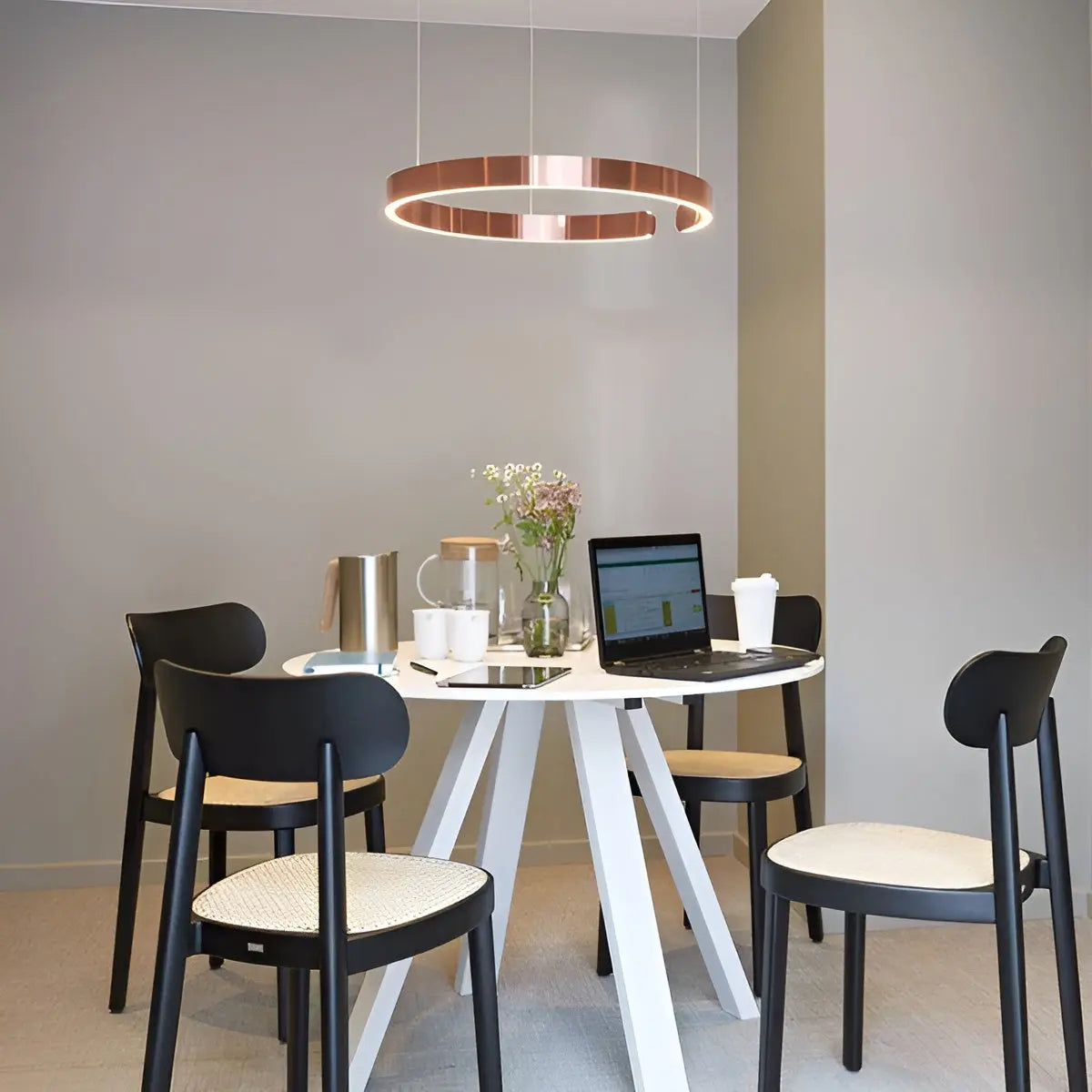 RingShine Chandelier - Scandinavische Ronde LED Hanglamp met Dimbare Verlichting - Velari - VLP086