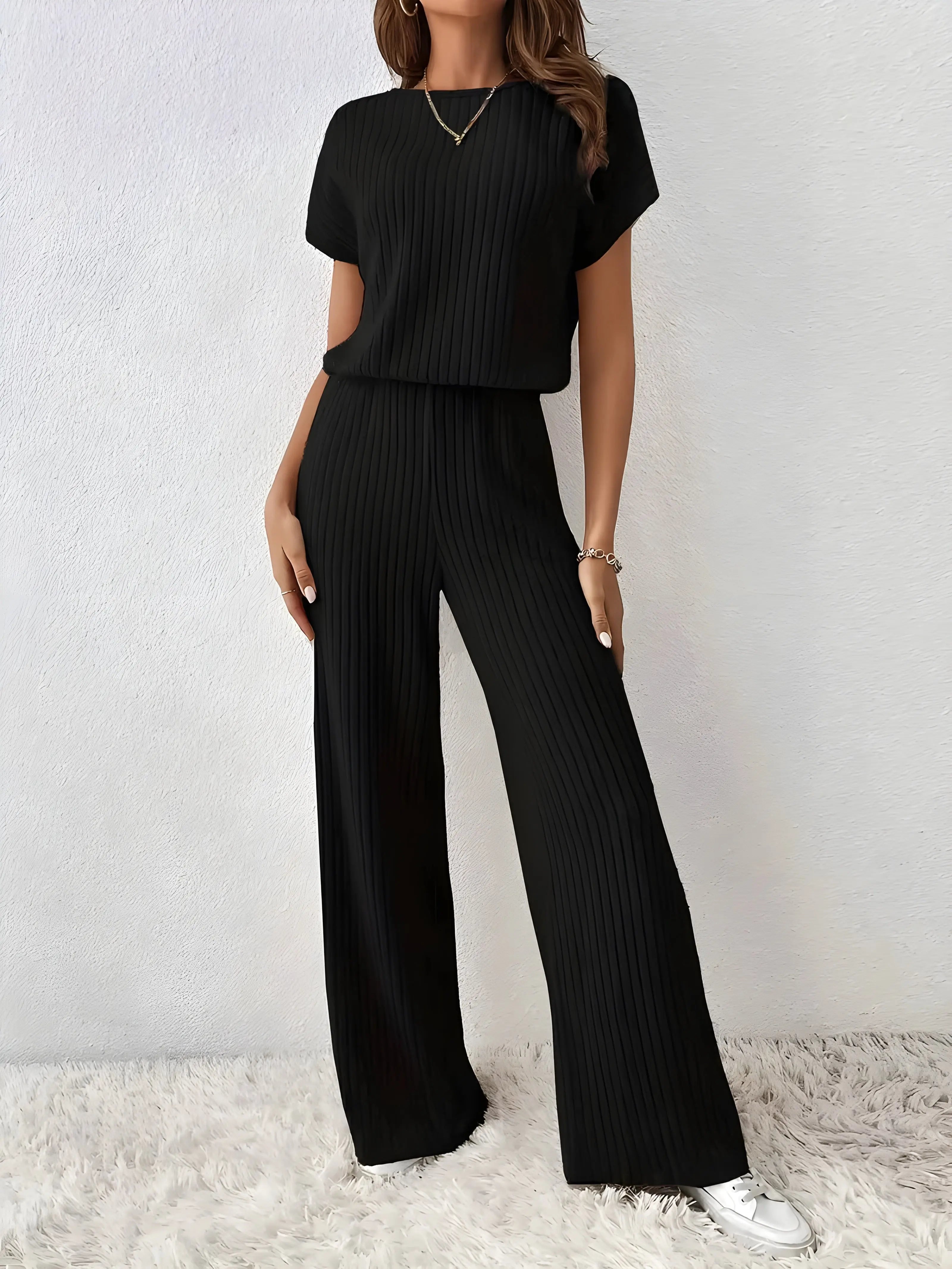 Emmy jumpsuit - Casual jumpsuit met een ronde halslijn voor moeiteloze elegantie - Velari - 