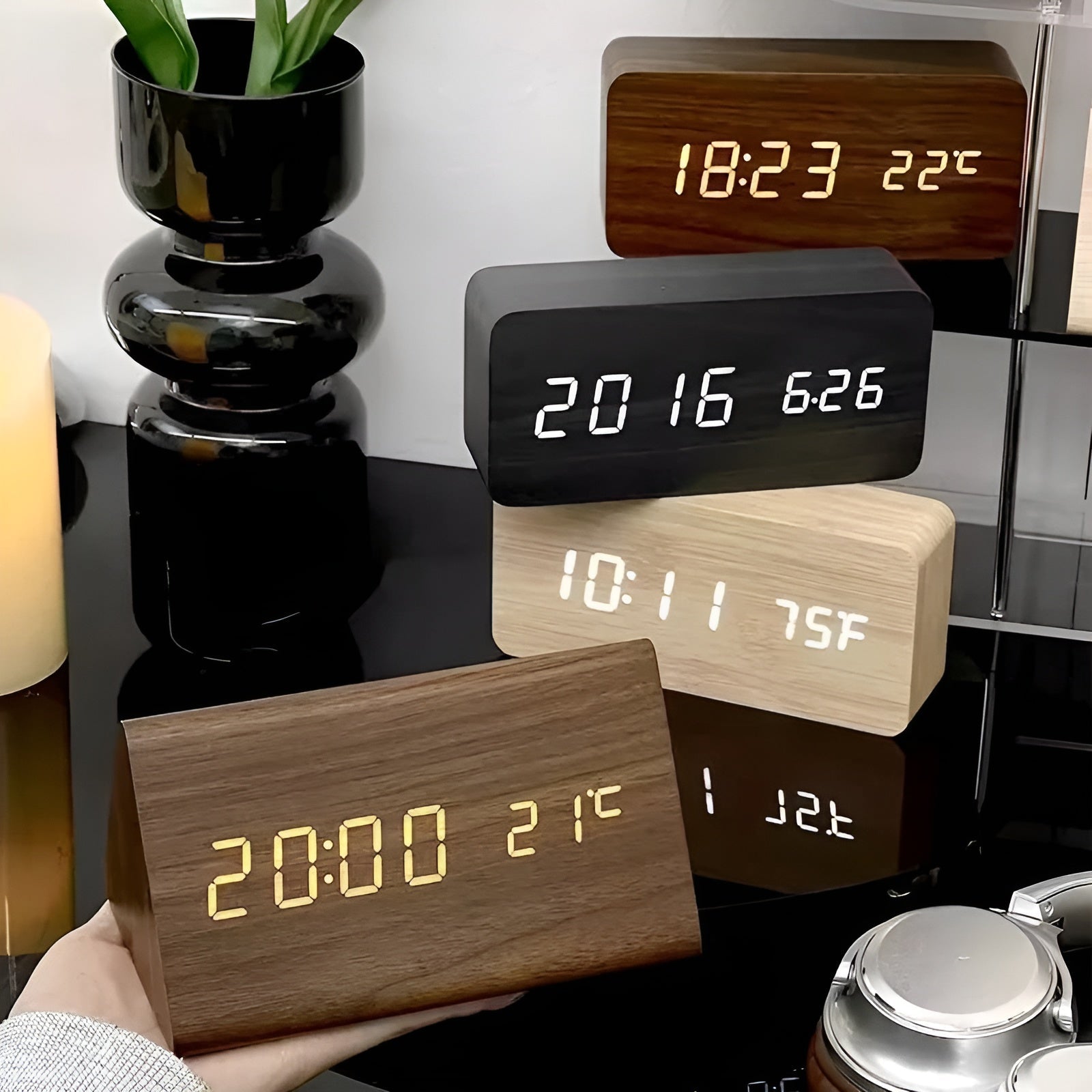 TimberTone Clock - Elegante LED-Houten Wekker