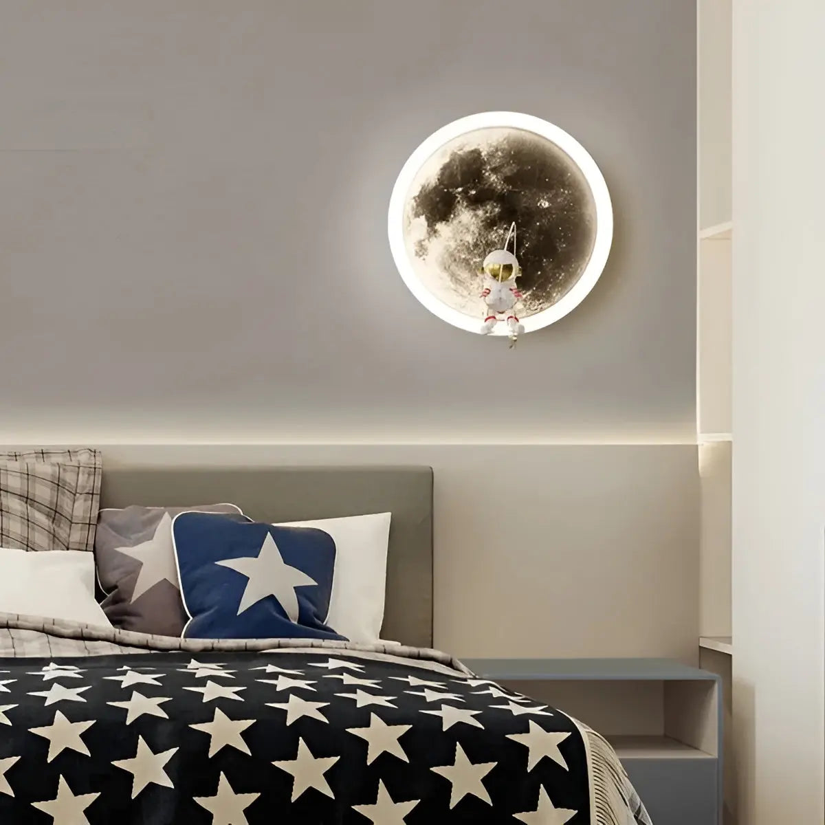 AstroGlow Licht - Cartoon-Spaceman Astronaut LED Runde Mond-Wandlampe Elegare