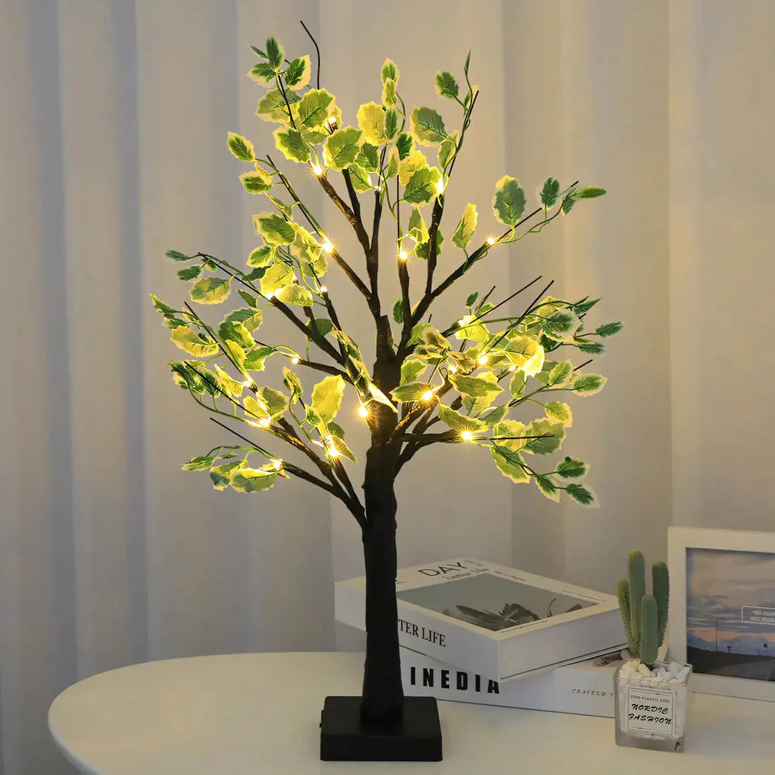 BrightTree Lampe - Leuchtender Baum Wohnkultur LED Lichter Elegare