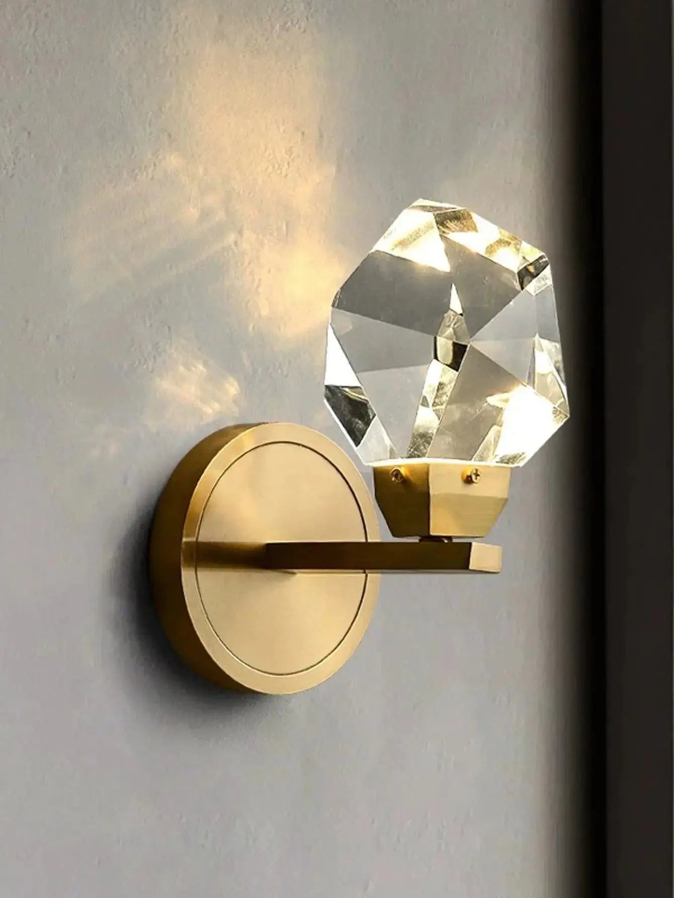 CrystalGleam Light - Luxus Moderne Gold Kristall LED Wandleuchte Elegare