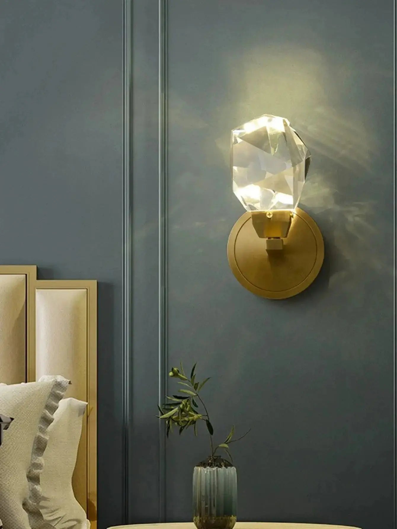 CrystalGleam Light - Luxus Moderne Gold Kristall LED Wandleuchte Elegare