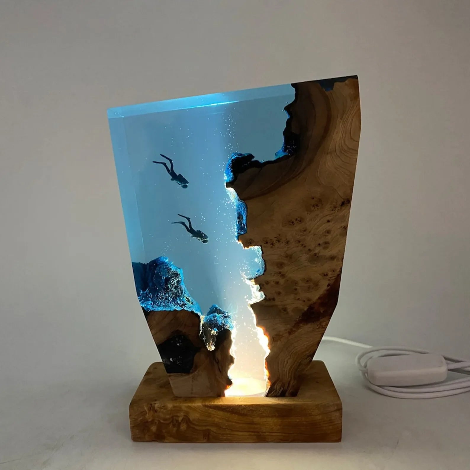 OceanGlow Light - Decoratief Duikgrot-thema USB Oplaadbare Epoxyhars Tafellamp