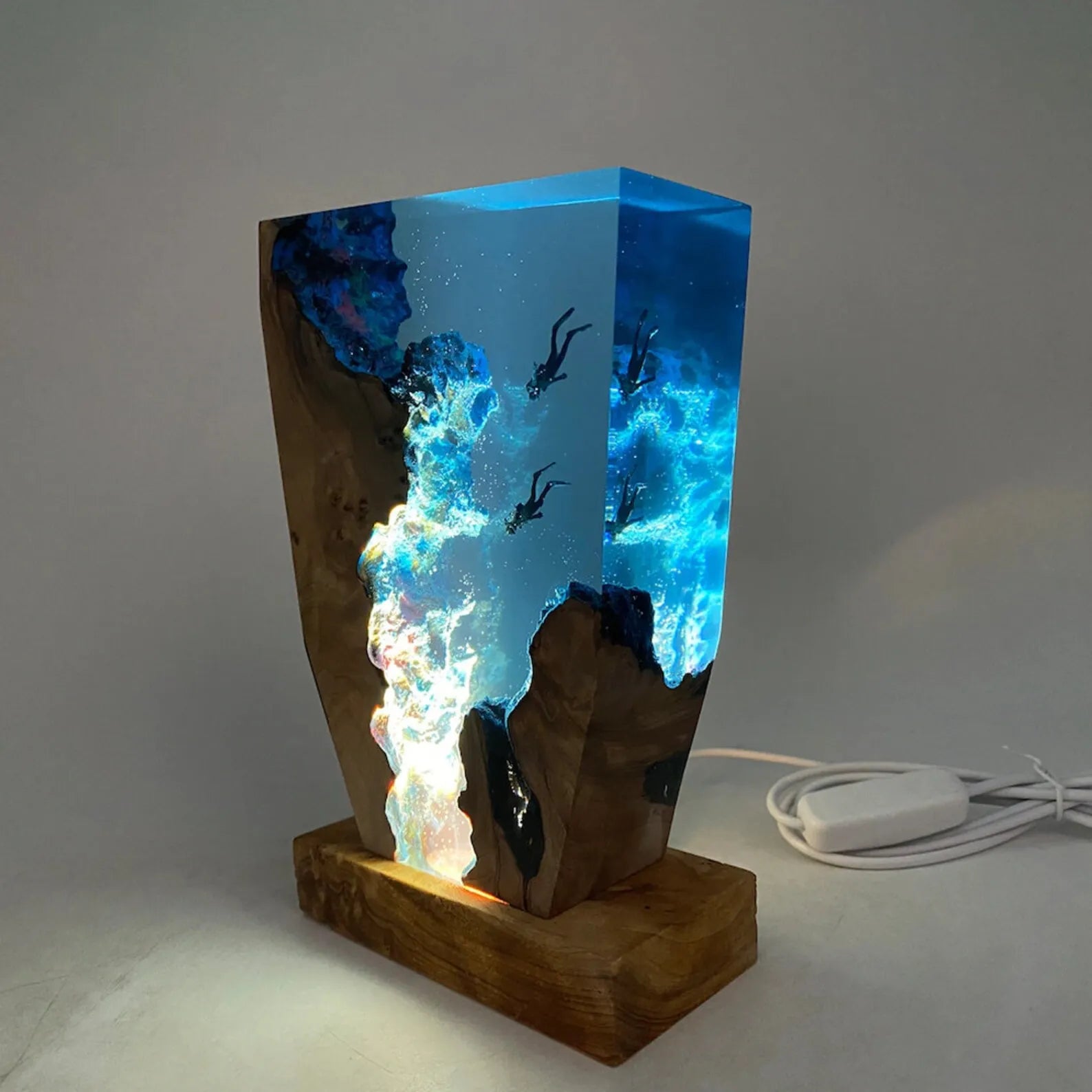 OceanGlow Light - Decoratief Duikgrot-thema USB Oplaadbare Epoxyhars Tafellamp