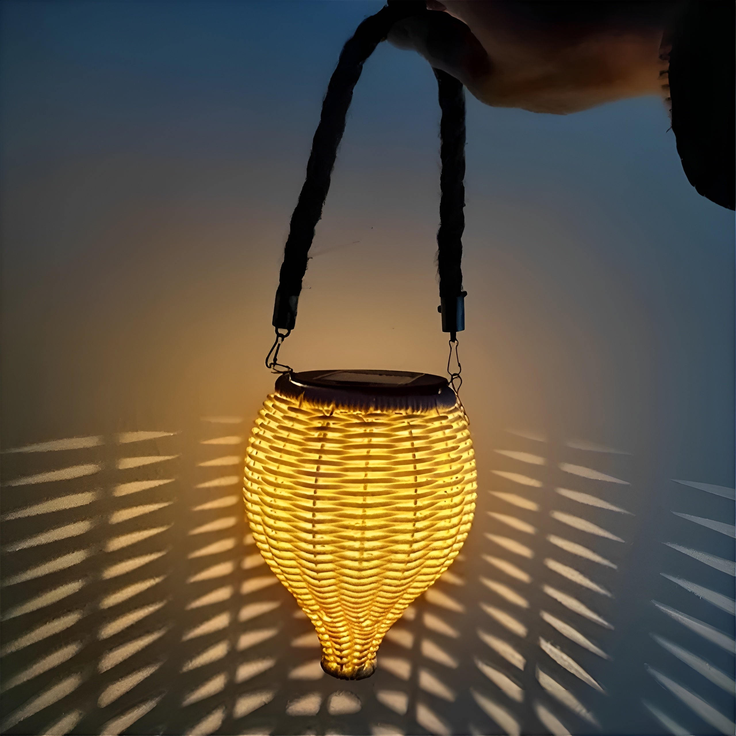 RattanBreeze Light - Kreative Rattan Solar Garten Deko Lampe Elegare