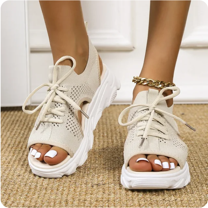 Sandalen voor een Trendy Zomerse Look Vrouwen Strand Essentials - Velari - 