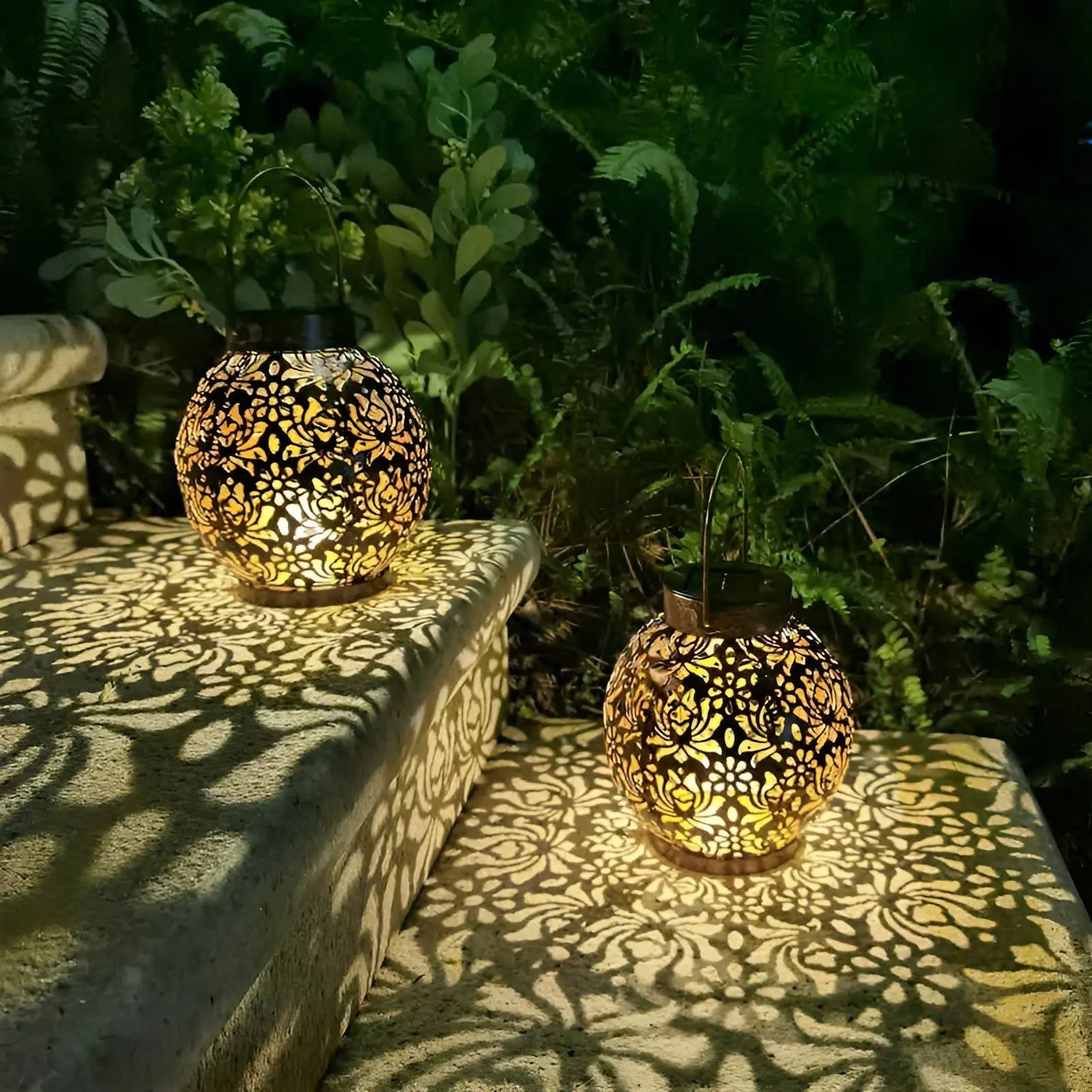 Hollow Elegance - Waterdichte LED solar Tuinhangerlamp - Velari - VLP075