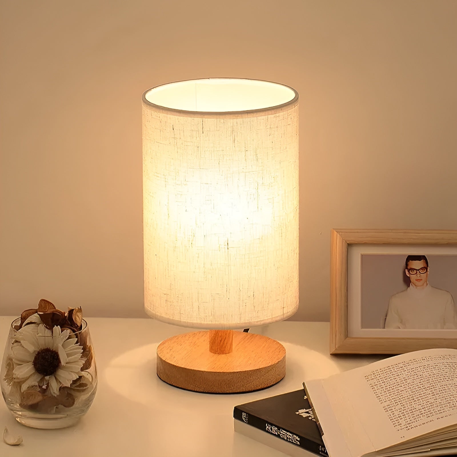 ZenShade Lamp - Moderne USB-Tischlampe fürs Schlafzimmer Elegare