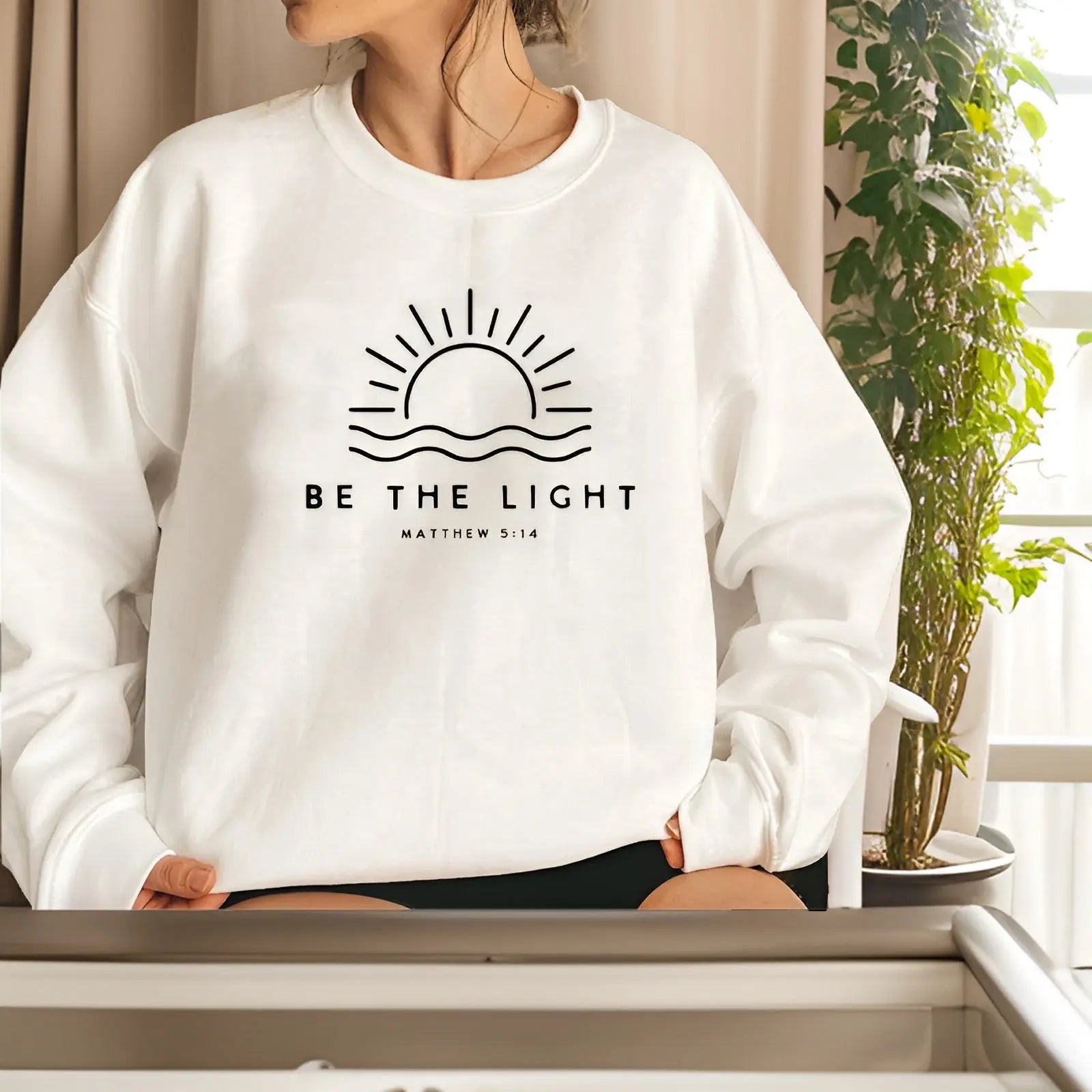 Faith Sweater - 'Be The Light' sweatshirt - Mattheus 5:14 - Velari - VLP020