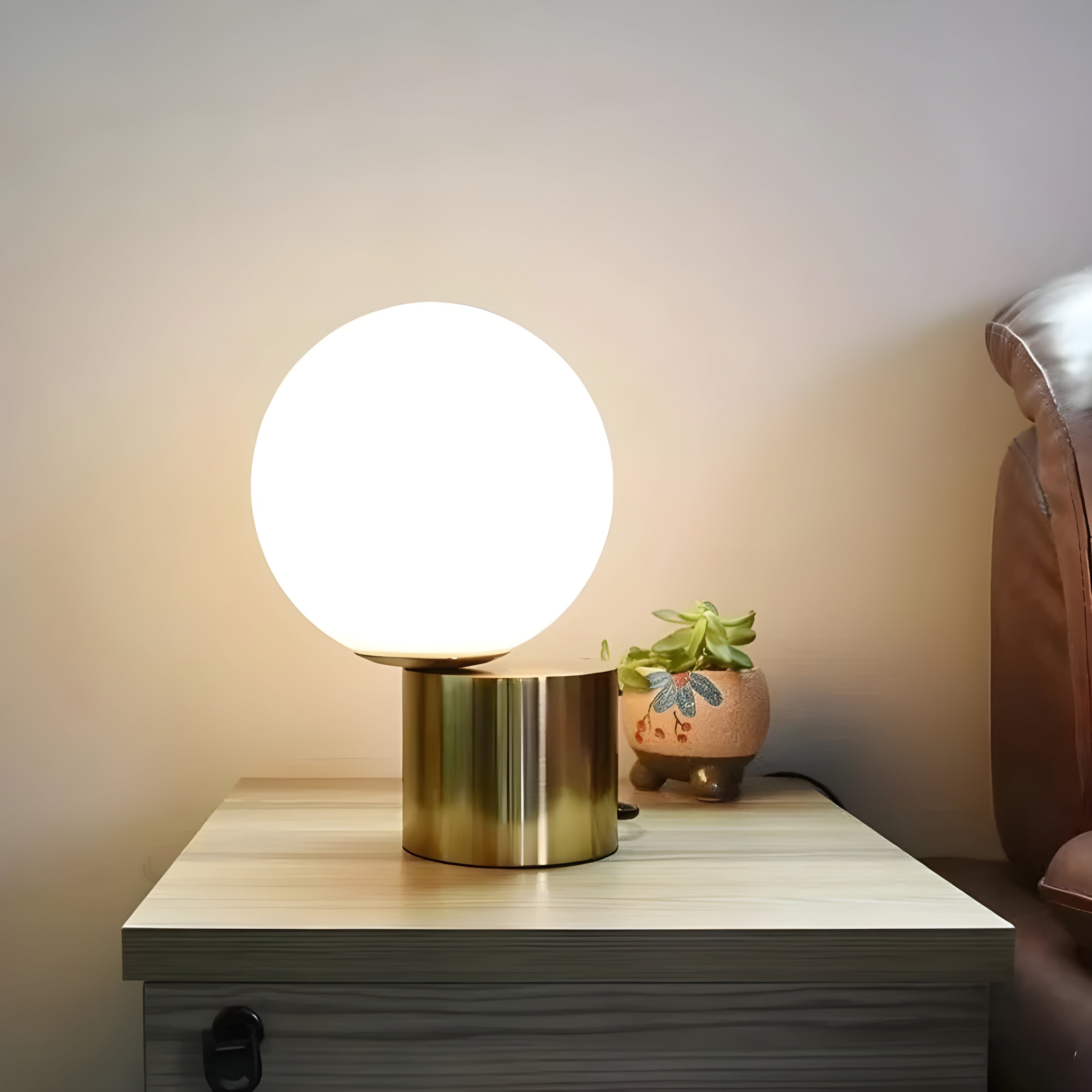 GlowSphere Light – Moderne Glazen Bol Tafellamp