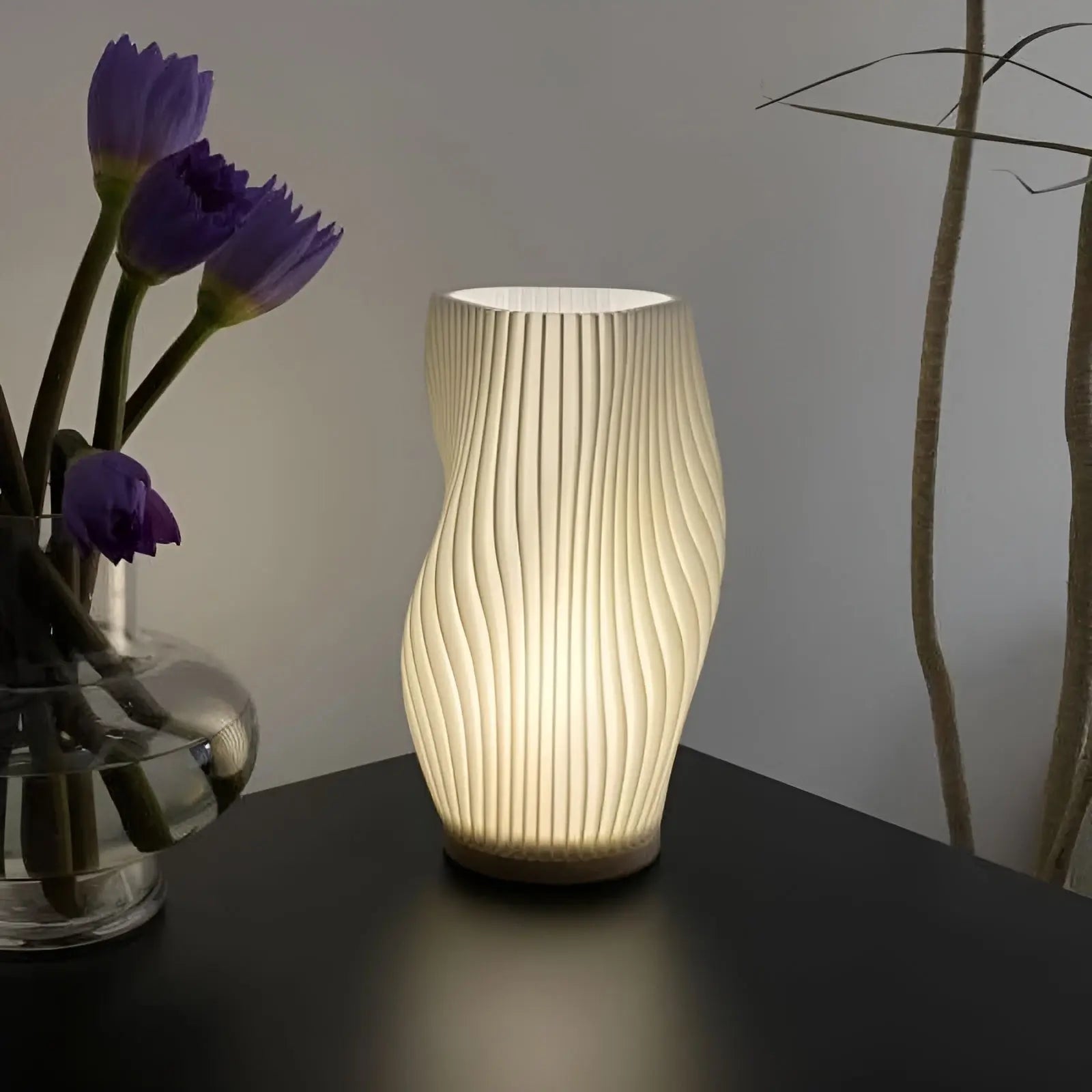 ChicPleats Lamp - Luxe Franse Crèmekleurige Geplooide Bureaulamp voor een Gezellige Sfeer - Velari - VLP071